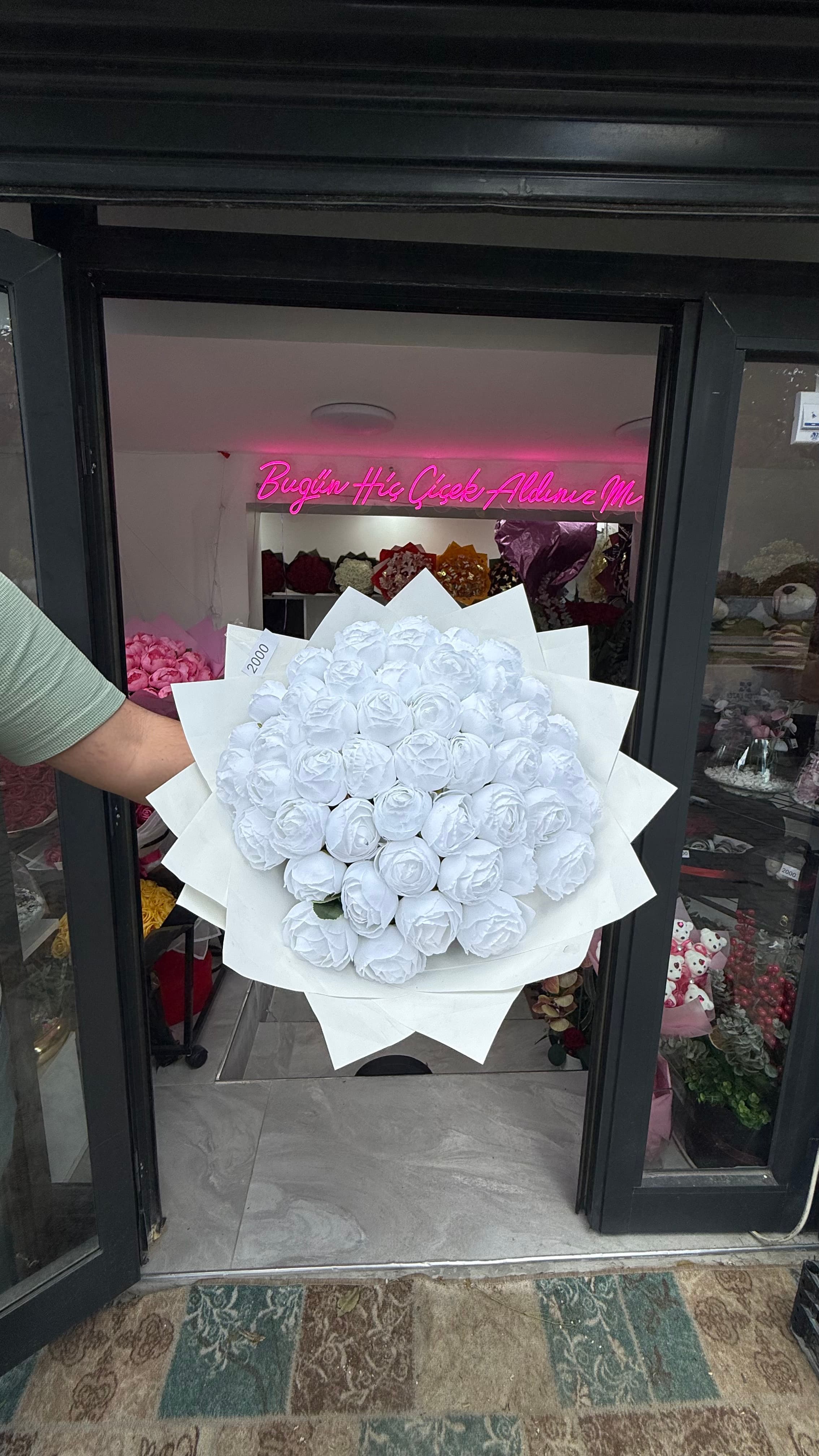 YAPAY ŞAKAYIK BUKETLERİ (KIRMIZI-PEMBE-BEYAZ) 3