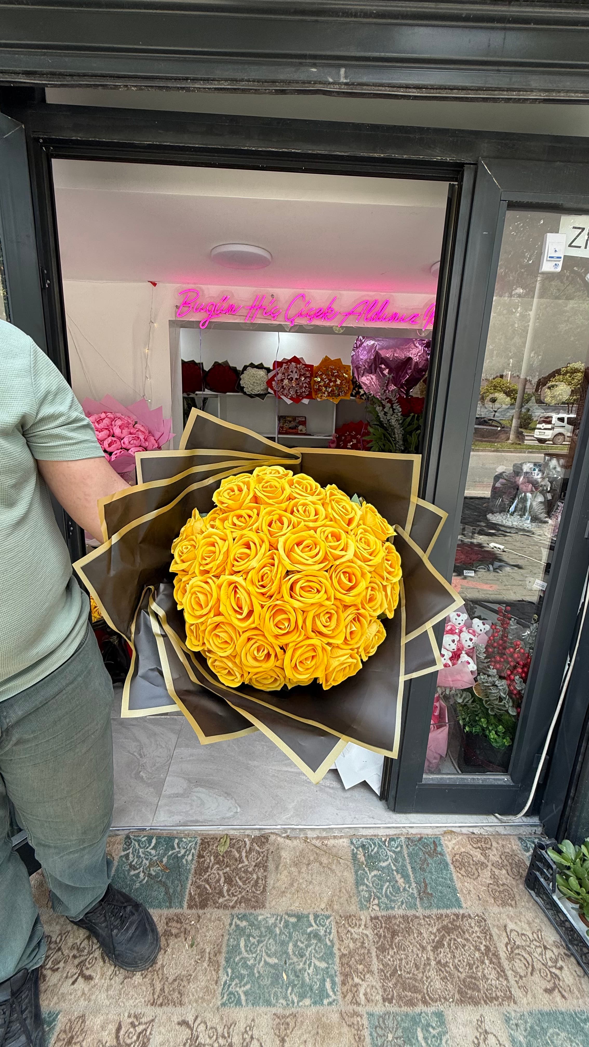 YAPAY GÜL BUKETLERİ 40LI (KIRMIZI-BEYAZ-PEMBE-SARI) 3